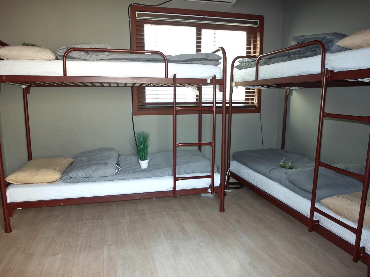 Fnstay Muslim Friendly Guesthouse Seoul Exteriör bild