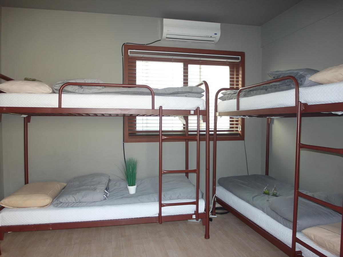 Fnstay Muslim Friendly Guesthouse Seoul Exteriör bild
